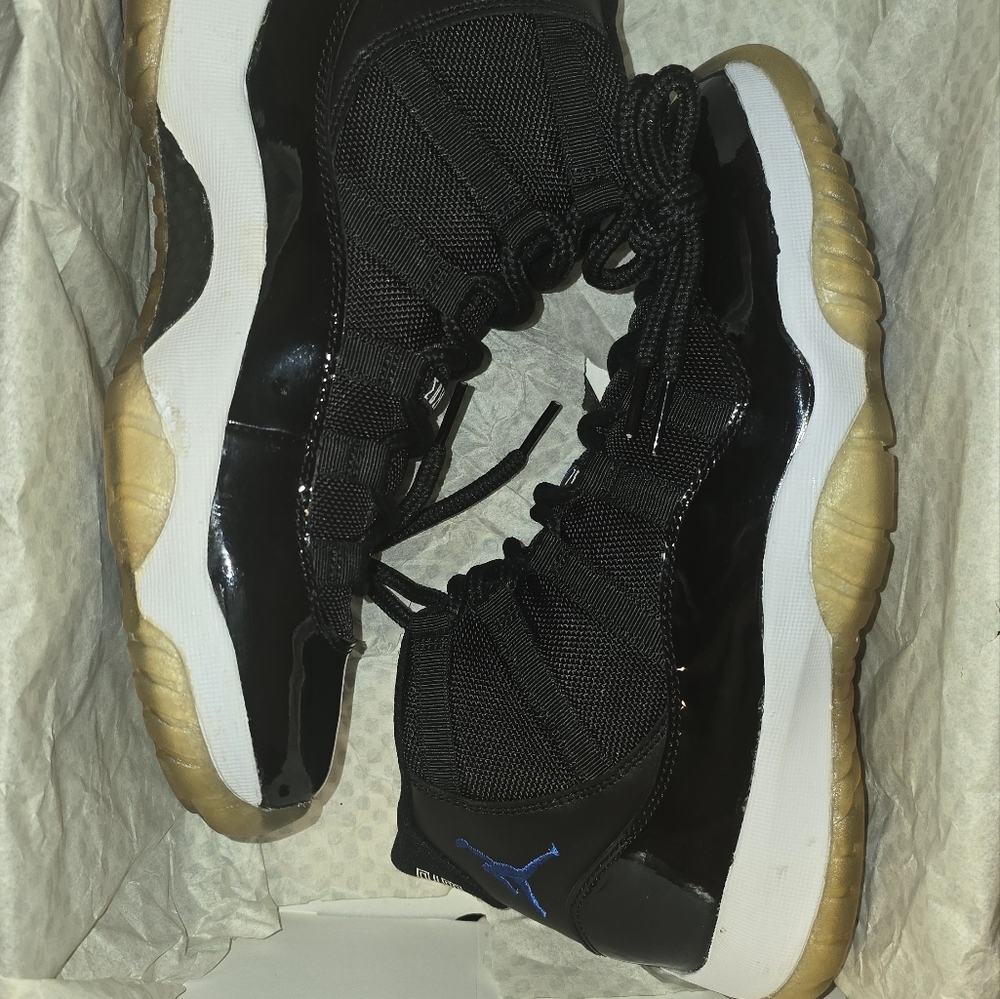 2009 Jordan Space Jam 11s